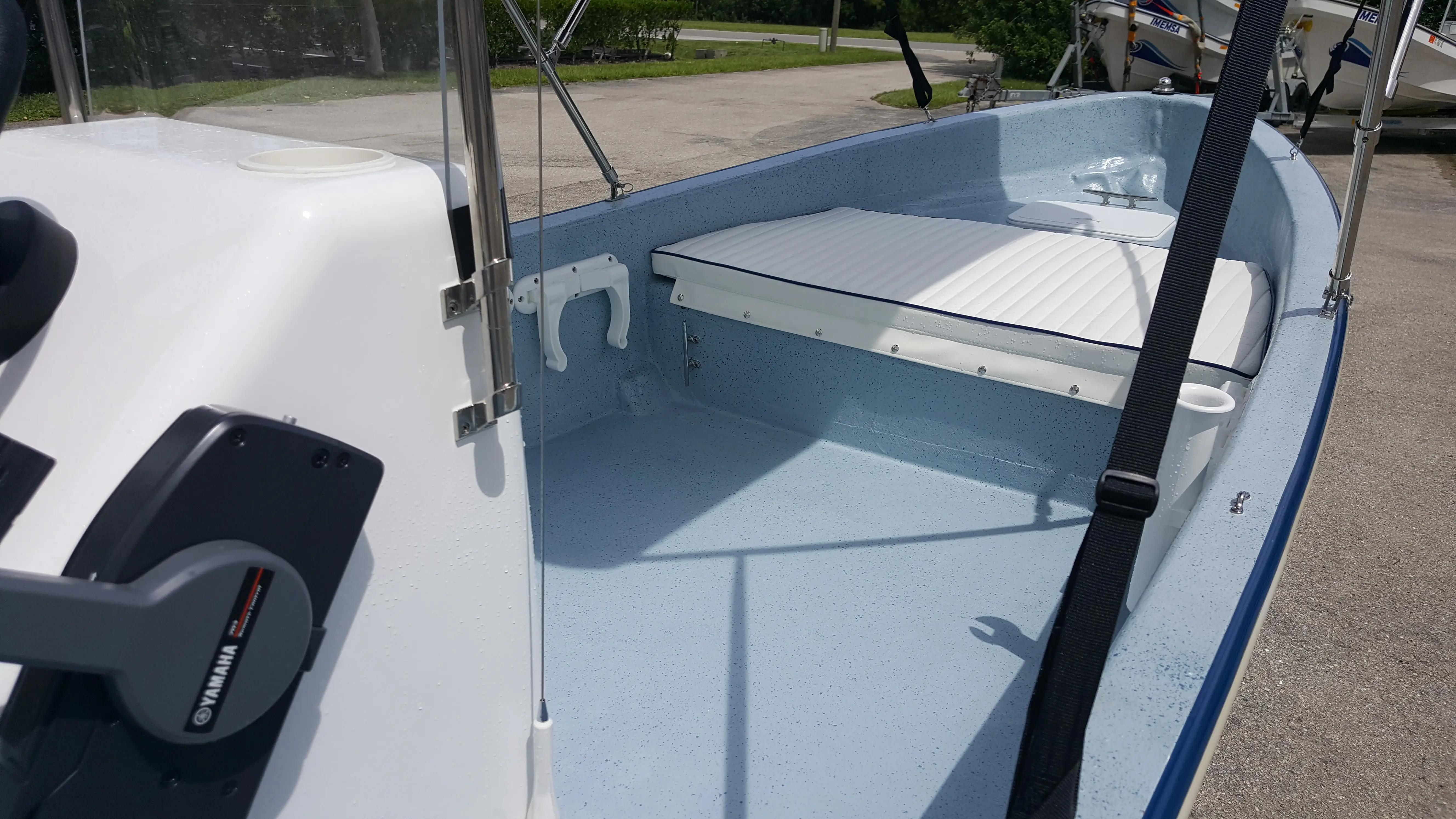 Panga Boats USA — J-18 · Close-ups