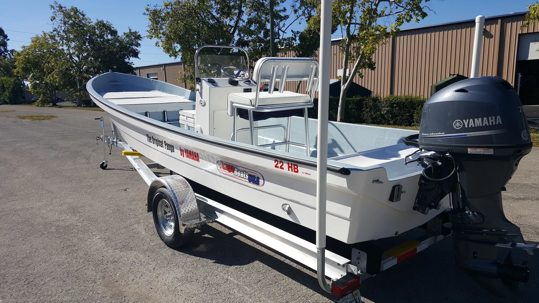 Panga W-22 B/A — High-Rail Inshore Performer