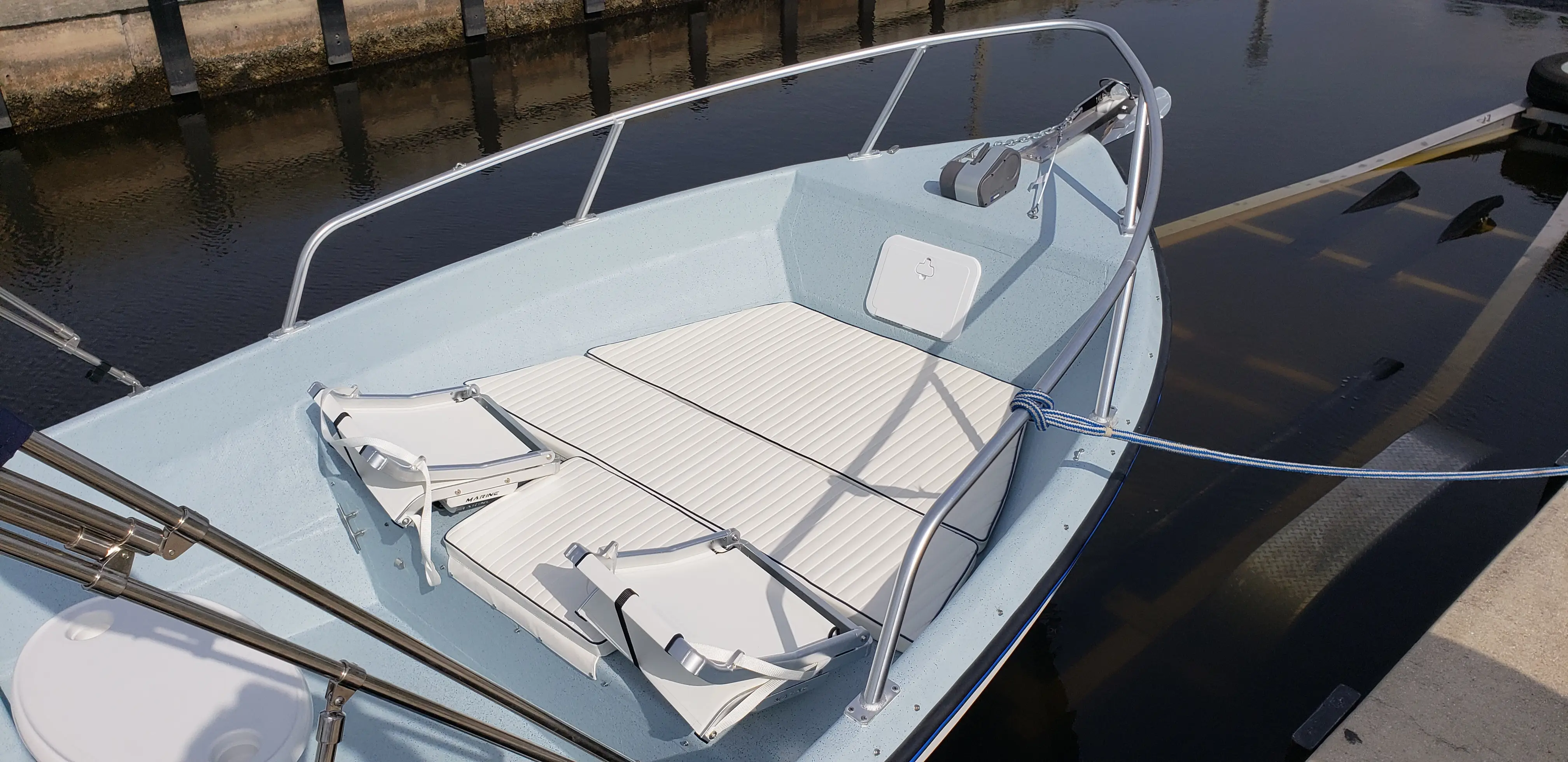 Panga Boats USA — W-29 / W-33 · Close-ups