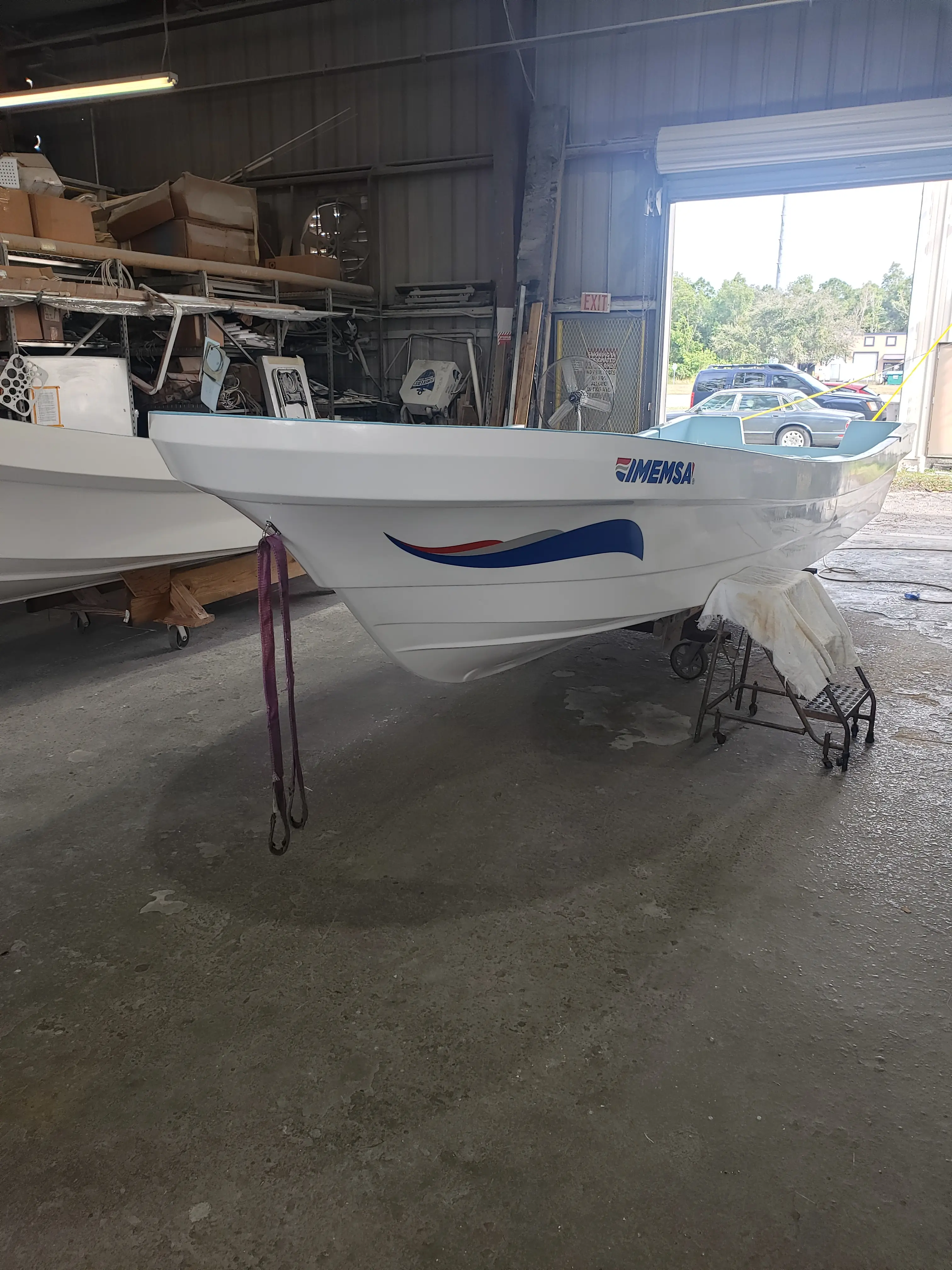 Panga Boats USA — W-22 · Close-ups