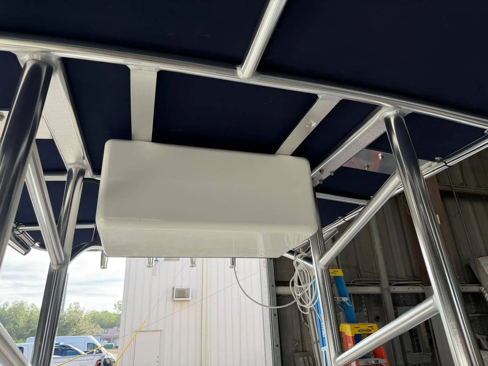 Panga Boats USA — Electronics box · Close-ups