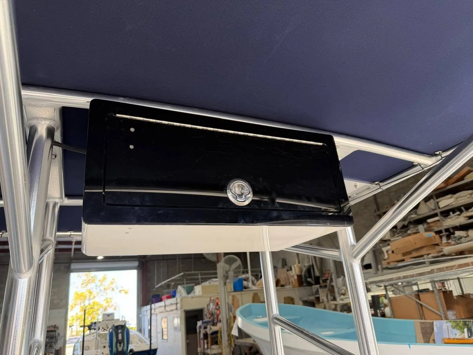 Panga Boats USA — T-top electronics box · Close-ups