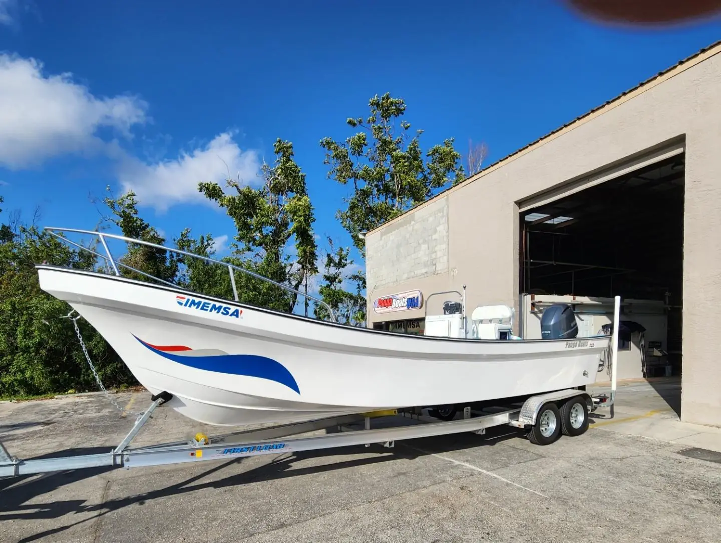 Panga Boats USA — W-267 B/A wide-body · The Hulls · W-267 B/A
