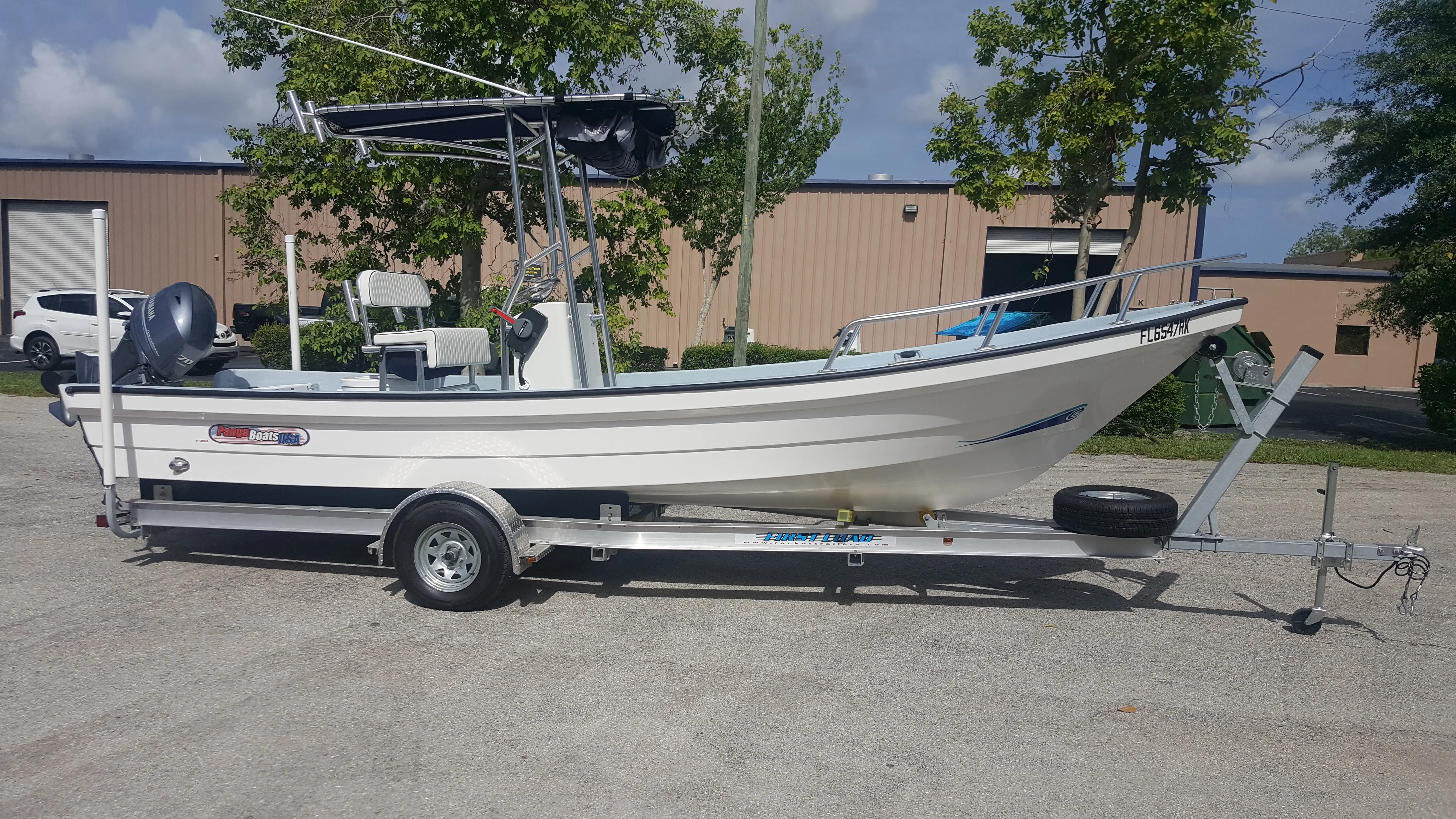Panga Boats USA — W-22 · coastal workhorse · The Hulls · W-22